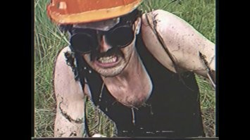 моряки там такие наверно.