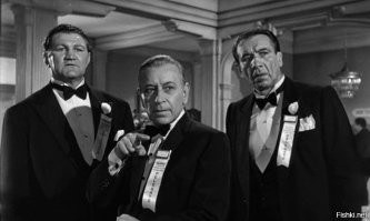 Забираю, дайте две пары.