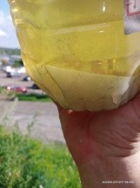 У нас в Татарстане так не борщат. Чуть чуть воды добавляют :))