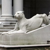 Технологий изготовление пирамид существует столько же, сколько исследователей технологии изготовление пирамид.
~~~~~
В наличии только лапы, но уже решено, что это сфинкс.



Т.е. больше ни у кого не может быть лап и ни одно животное не может лежать?