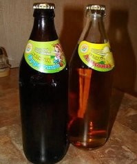 Пирожки с капустой по 5 коп. Лимонад тоже.