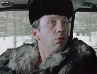 Куда подкладываются?

Ты хоть понимаешь, где находится тормозной диск?