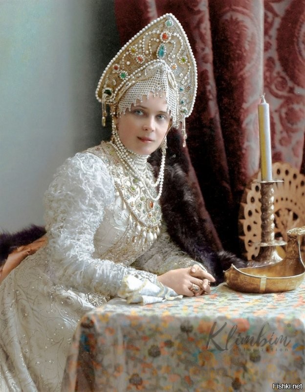 Эта княжна Зинаида Николаевна Юсупова, богатейшая российская наследница, дочь князя Николая Борисовича Юсупова.