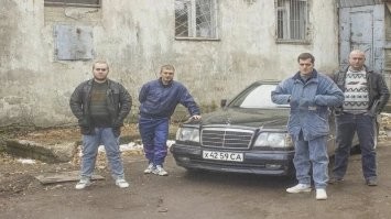 наверняка трупы в спортивных костюмах