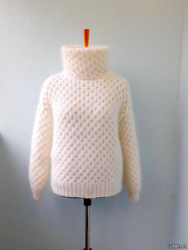 Да не за что. Просто знакомые штуки, у жены две Silver Reed - третьего и пятого класса и прочая лабуда, вяжет разные разности.