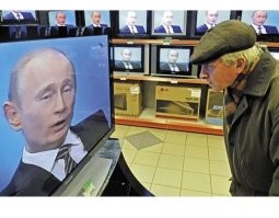 А у нас в России все граждане "миллионеры и улицы чистые" 
Так по телевизору говорят.