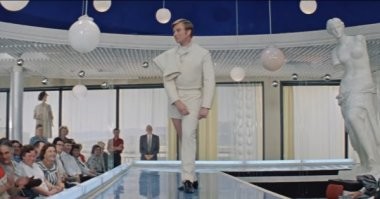 ​16 красноречивых снимков, какой была работа модели в СССР