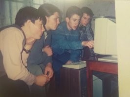 Он походу ещё и сенсорный...