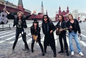 Вот почему Металлику все на Красной площади постят! Тогда давайте и Pantera и  Sepultura и Scorpions и много еще кого!