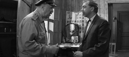 Деревенский детектив, Анискин и Фантомас.... Куда же без завклубом?