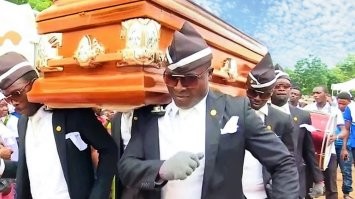 Не эти ребята в автобусе? )