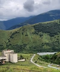 Был в этом году в Кармадоне. Люди помнят. И всё так же задаются вопросом..