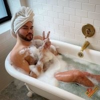 Не ищите здесь смысл. Здесь в основном маразм