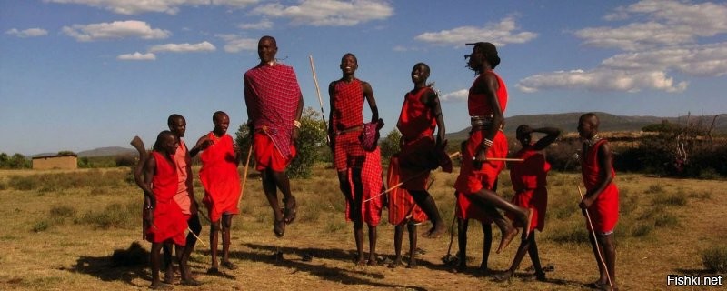 А при чем здесь масаи и Томск? 

Масаи   полукочевой африканский нилотский коренной народ, живущий в саванне на юге Кении и на севере Танзании. Масаи являются одним из самых известных племён Восточной Африки. 

Томск   город в России