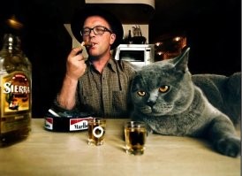 Ага... С днем собутыльника - вернее будет.
 Друзьям повод не нужен.