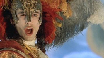 Ну, Робертино Лоретти мутация голоса не закрыла карьеру. Вроде до сих пор поет, если жив еще. А некоторые и вовсе избегали эту мутацию с помощью нехитрой операции.