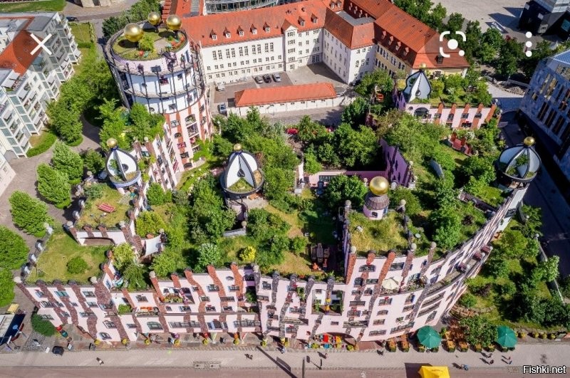 1. Darmstadt. Германия. Waldspirale---лесная спираль. 
Похожий дом есть в Магдебурге и ещё где то видела, но уже не помню где.
2. Не знаю.
3. Lämmer. Нидерланды. Но там таких много. Мы как то на неделю снимали домик  пара сотен метров от деревне Гритхорн. У нас прям у входа в домик была припаркована лодка и ты передвигаешься на ней....ну или пешком. Потому что для машин дорога заканчивалась парковкой перед выездом в город, потом только пешеходные дорожки и каналы.
4. Похоже на Италию или Грецию.
5. Без понятия.
6. Остров в Финляндии, название не помню.
Красные крыши и горы процентов 90 Швейцария или Австрия.
Озеленение на высотном доме азиаты.
Дома на воде-Нидерланды, кстати странный дом стекло-камень это Амстердаме, нечто похожее по форме есть в Ганновере.

Футбольное поле на "островке" Хорватия Трогир. Но самый классный город в Хорватии, где стоит побывать это Омиш (субъективно, конечно). Хорватия вобще такая страна, что когда у тебя машина под жопой, то без разницы где остановиться. Успеть побывать можно везде. С их дорогой и довольно небольшой территорией.

Высокий мост почти в конце, вроде, если не ошибаюсь Италия. Что то подобное я видела ещё в Люксембурге.  Очень впечатляет размерами.