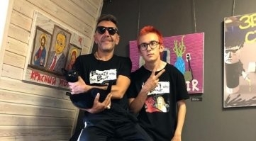 мне одному показалось?