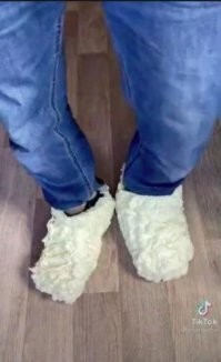 Чушь какая..Монтажной пеной надо было!