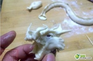 Крутой Изумрудный Дракон