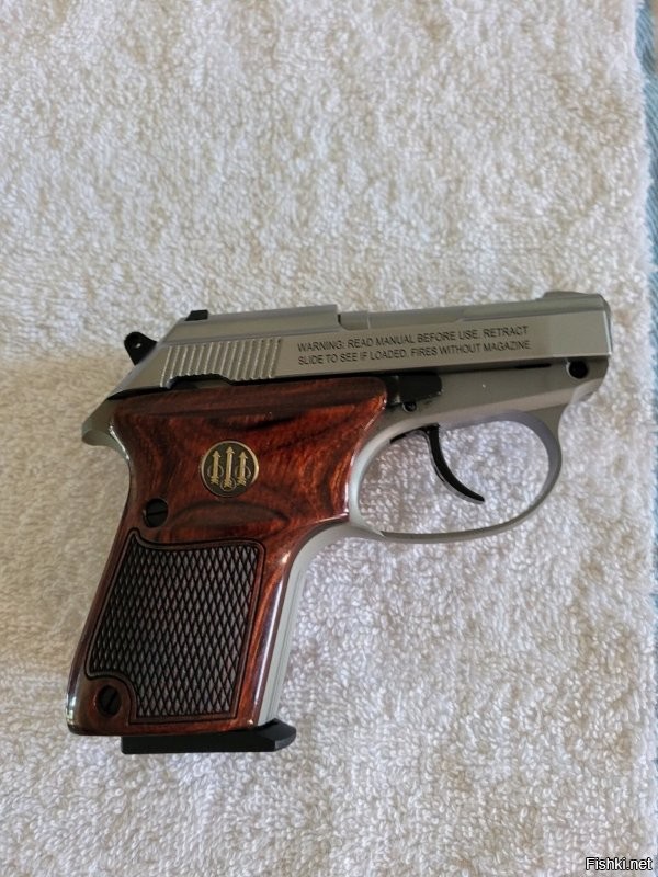 Уменя Беретта 0.32 ACP.
Это калибр Браунинга 7.65 мм.