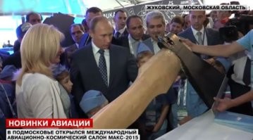 Да что нам эти роботы американские, мы их летающим топором махом похерим