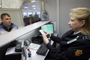 Это ещё страшнее. Стоишь уже в десяти шагах от Грузии и тут на столе в КПП звонит телефон ...