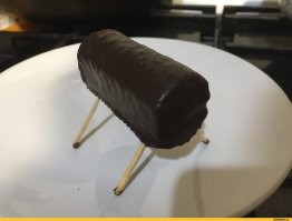 Вот сырок на ножках. А то был конь.