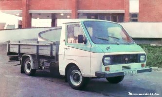 Ответь Росомахе  были и свои. Отечественные.  Даже в версии 4х4.