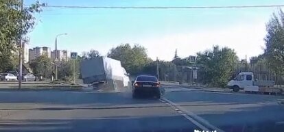 Столкновение на дороге с односторонним движением из Ростова-на-Дону