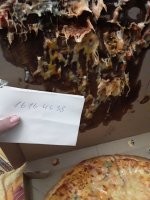 Не знаю как везде , но в Москве где не заказывал через доставку , опечатают так , что без повреждений не откроешь. Неделю назад вот такая лабуда случилась, без вопросов вернули все деньги за заказ.