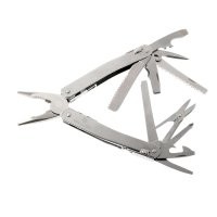 Да хоть Папуа-Новая Гвинея... 
Вот Швейцария, викторинокс... Лезвия ножа нет. А у венгеров, наоборот, нож обязателен.