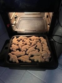 Не лишним было б духовку помыть...