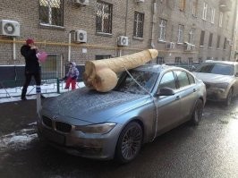 Справедливое наказание за парковку на газоне