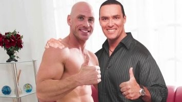 Эх, Саня, лучше бы ты фильмы снимал)