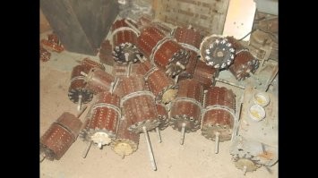 Как мы любили таких клиентов - переключателей ПТК плоскогубцами. Через некоторое время такого пользования ось барабана стачивалась - и вуаля!  Вызов телемастера (то есть меня). 1976 год. Замена удлиннителя ПТК (если он конструктивно имел место) - 2руб.70коп + 1руб удлиннитель. А если рука переключения одевалась прямо на ось барабана, то "попадание" покруче: 2.70 + 2.80 барабан.