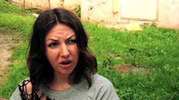 >>> "От ударов заклёпка накалялась, что позволяло листам металла держаться вместе."