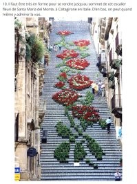 Лестница Santa Maria del Monte, Кальтаджироне, Сицилия.



"В период с мая по июнь город празднует La Scala Infiorata, фестиваль цветов в Кальтаджироне. В этот период Лестница Санта-Мария-дель-Монте украшена сотнями горшечных растений, искусно расположенных для создания красивых геометрических узоров, которые поднимаются по лестнице."