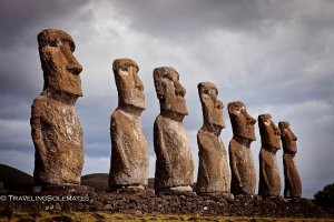 Ученые, гадающие на кофейной гуще - вы не пробовали откопать вот этих Моаи пониже поясницы, но повыше колен?