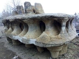 А вот такая хрень там рядом не валялась ?