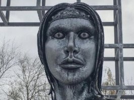 я знаю кто автор .
