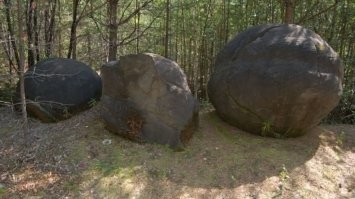 Жуковлянские камни. Кировская область.