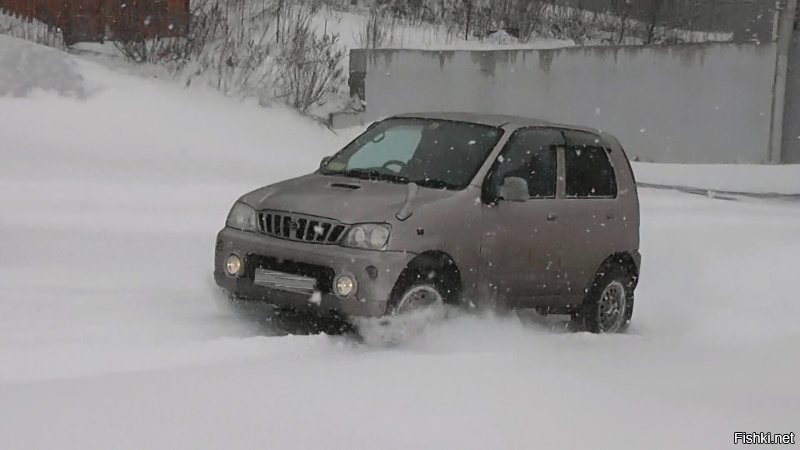 .
Есть штучка поинтересней Daihatsu Terios Kid