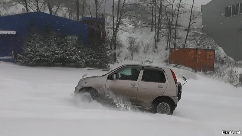 .
Есть штучка поинтересней Daihatsu Terios Kid