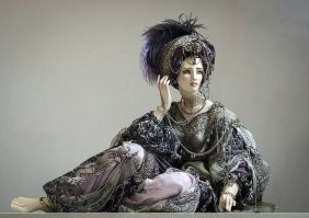 А когда речь идет о современной скульптуре, то нельзя обойти современные куклы.
