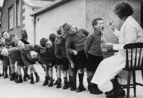 С этой такая же история