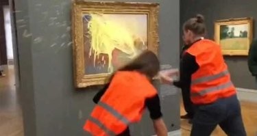 Сейчас в моде -  холст, суп.