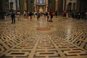 да откуда ни глянь звиздец) ябы датый не рискнул на экскурсию)