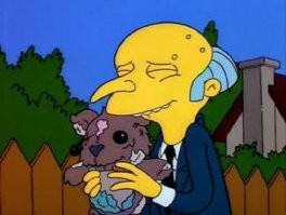 Плюшевый медведь и кресло для унитаза. Причуды короля Великобритании Карла III