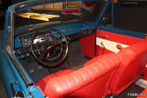 Двухдверный купе-кабриолет «Москвич-408 Турист» создан в 1967 году